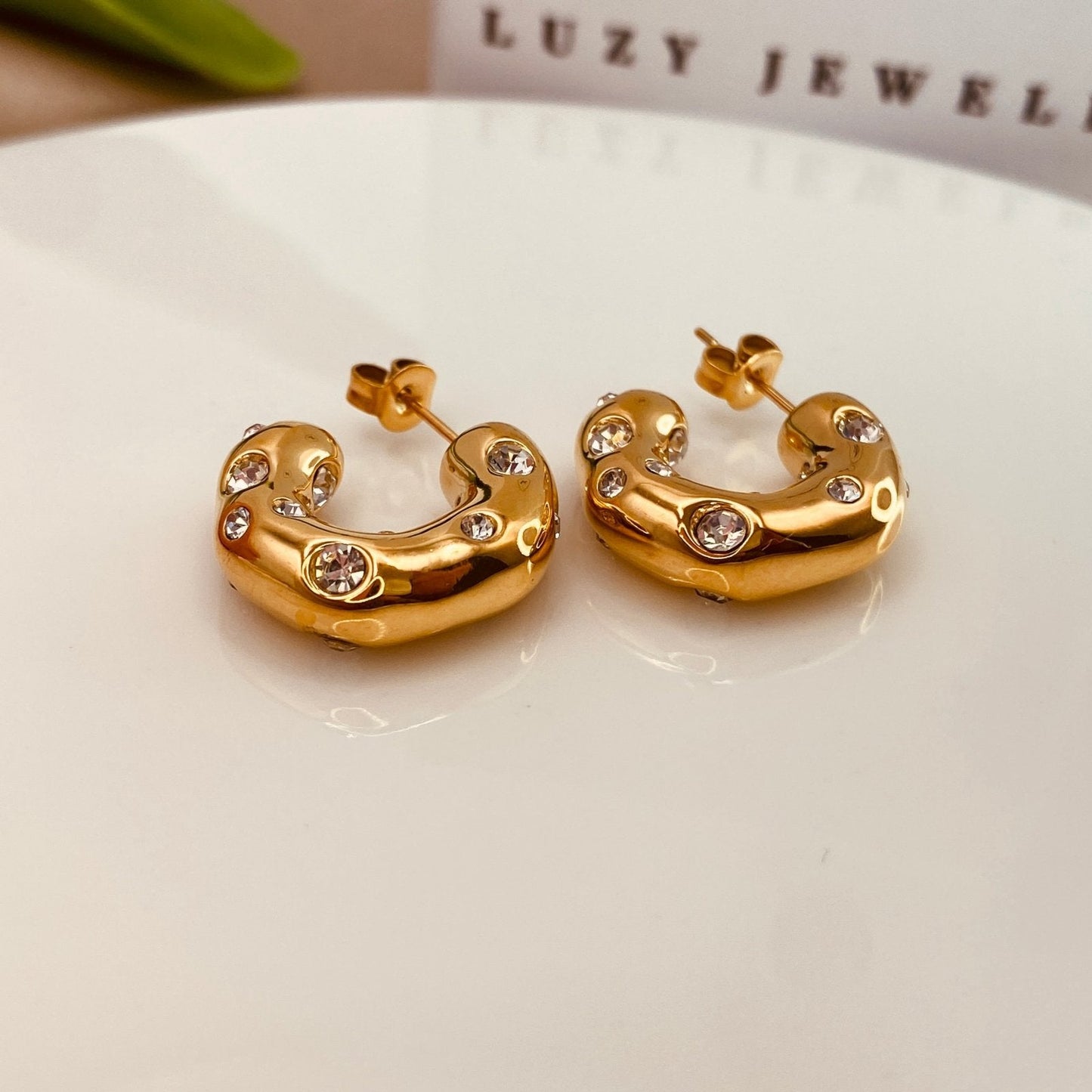 Golden Hoops - Luzy JewelryLuzy JewelryGolden Hoops - Luzy JewelryLuzy JewelryGolden Hoops18kcubic zirconiaearring118kcubic zirconiaearring1