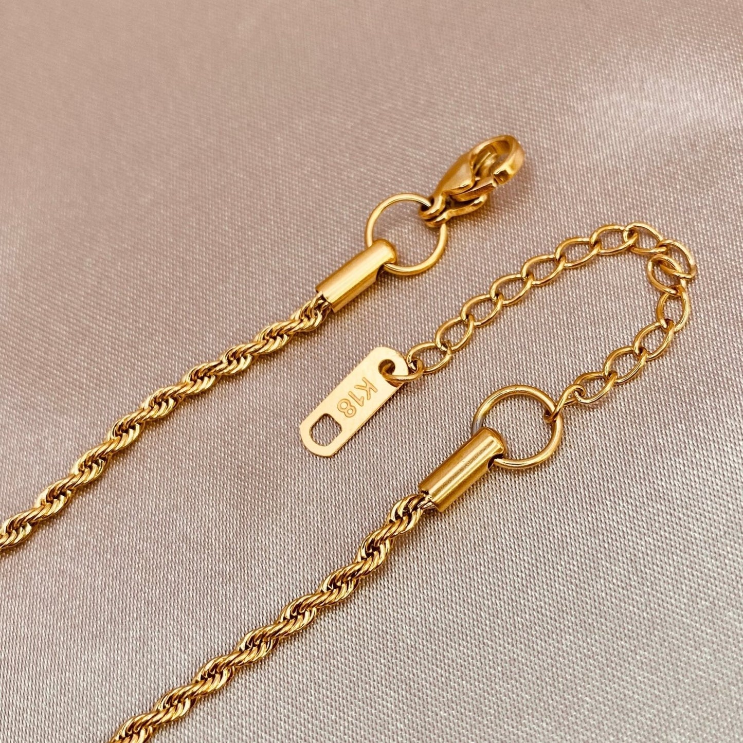 Golden Sunflower Necklace - Luzy JewelryNecklacesLuzy Jewelry18k_gold_oval_coin_pendant_sunflower_on_rope_chainfine jewelryflowergold6