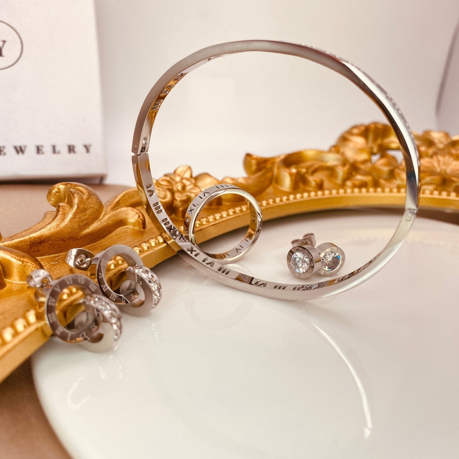 Greco Set - Luzy Jewelryearrings, bracelet, ringLuzy JewelryGreco Set - Luzy Jewelryearrings, bracelet, ringLuzy JewelryGreco Set6braceletcubic zirconiaearring36cubic zirconiamatchnew3