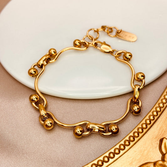 Locked Bracelet - Luzy JewelryBraceletsLuzy JewelryLocked Bracelet - Luzy JewelryBraceletsLuzy JewelryLocked Bracelet18kbraceletnew118kbraceletnew1