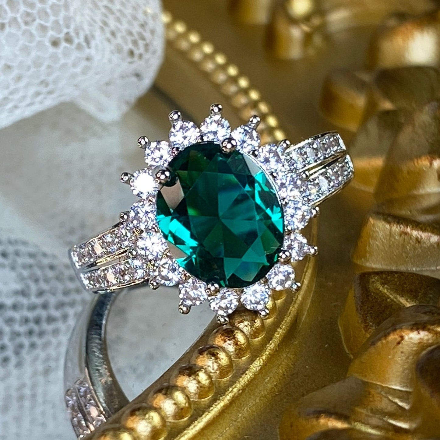 Long Live the Queen Ring - Luzy JewelryLuzy JewelryLong Live the Queen Ring - Luzy JewelryLuzy JewelryLong Live the Queen Ring6925 sterling Silvercubic zirconiagreen36925 sterling Silvercubic zirconiagreen3