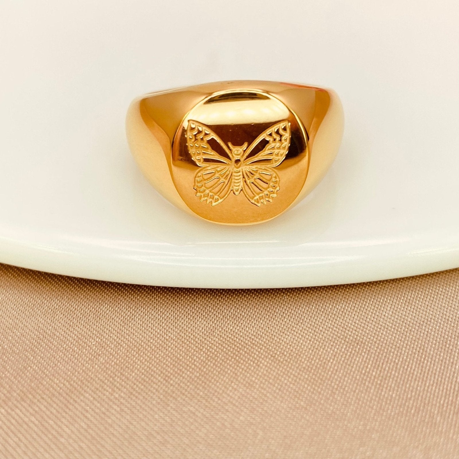 Mariposa Ring - Luzy JewelryRingsLuzy JewelryMariposa Ring - Luzy JewelryRingsLuzy Jewelry6butterfliesfine jewelrygold36butterfliesfine jewelrygold1