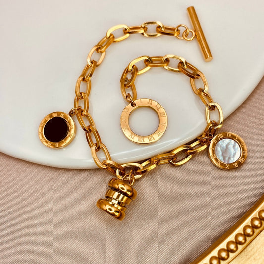 Numérales Bracelet - Luzy JewelryBraceletsLuzy JewelryNumérales Bracelet - Luzy JewelryBraceletsLuzy JewelryNumérales Bracelet18kblack onyxbracelet118kblack onyxbracelet1