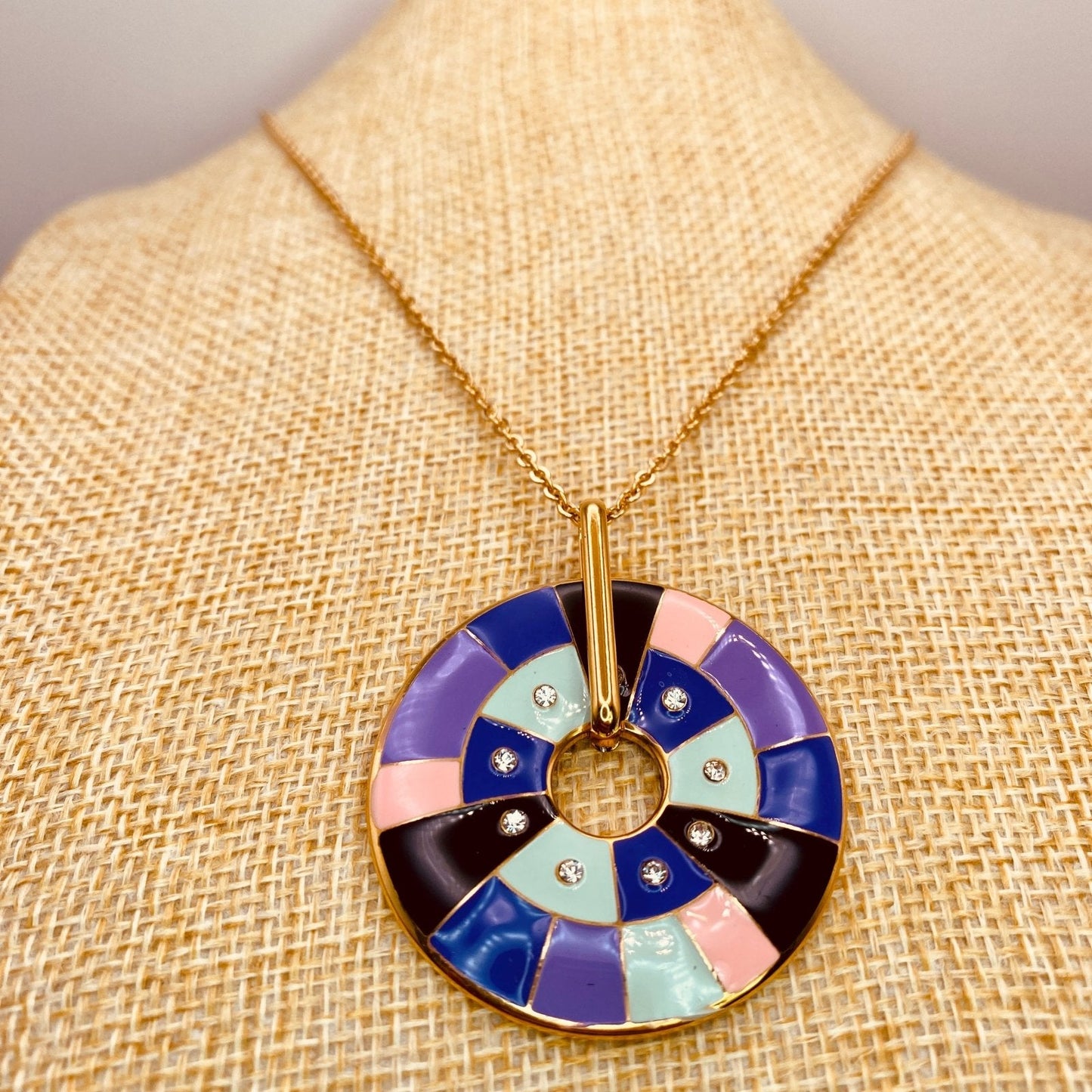 Palette Necklace - Luzy JewelryNecklacesLuzy JewelryPalette Necklace - Luzy JewelryNecklacesLuzy Jewelrymedallion_necklace_18k_colorful_with_matching_earrings_set18kmedallionnecklace318kmedallionnecklace3