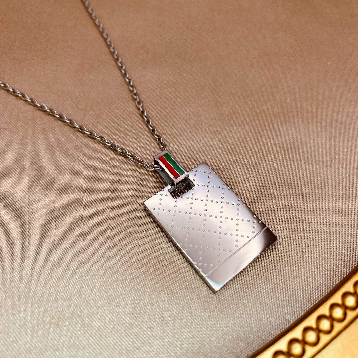 Pattern Pendant Necklace - Luzy JewelryNecklaceLuzy JewelryPattern Pendant Necklace - Luzy JewelryNecklaceLuzy JewelryPattern Pendant Necklace18knecklacenew418knecklacenew1