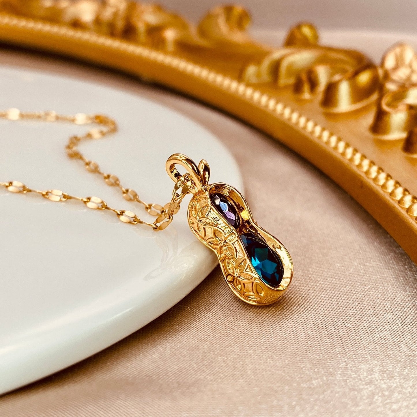 Peanut Necklace - Luzy JewelryNecklaceLuzy JewelryPeanut Necklace - Luzy JewelryNecklaceLuzy JewelryPeanut Necklace18kcubic zirconiafine jewelry118kcubic zirconiafine jewelry2